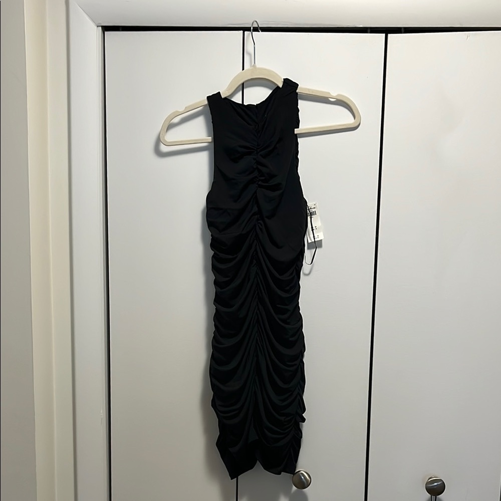 Black Ruched Sleeveless dress
